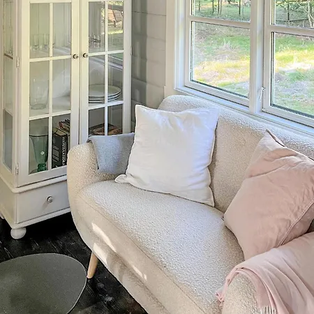 Feriehus 2 Bedroom Lovely In Nykobing Sj *